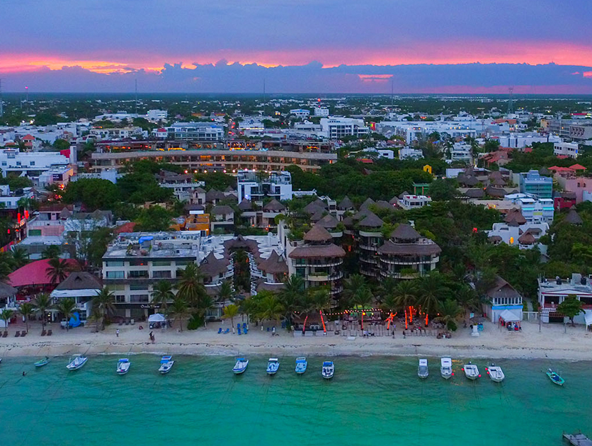 Riviera Maya Millennials